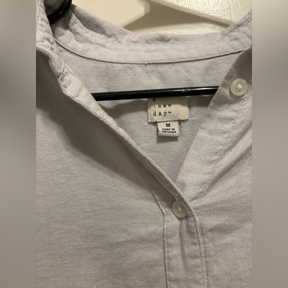 Light grey button down shirt - Picture 2 of 3